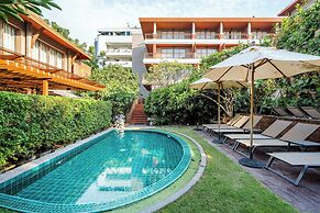 Ayrest Hotel