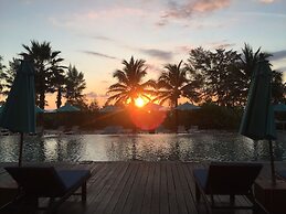 Le Coral Beach Resort and Cafe