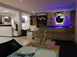 Aqua Granada Hotel