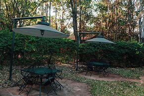 Octagon Lodge