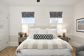 The Harborside Inn