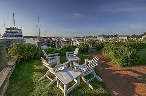 The Harborside Inn