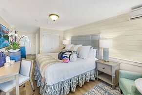 The Harborside Inn