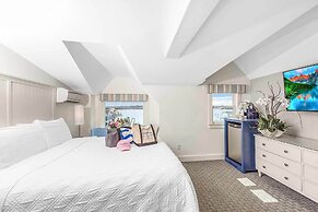 The Harborside Inn