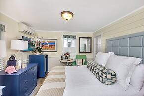 The Harborside Inn