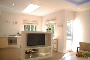 Tel Aviv Home