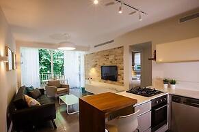 Tel Aviv Home