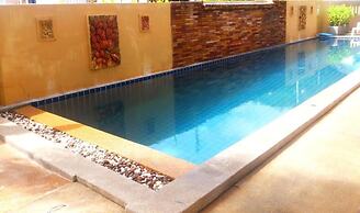 Hathai House Resort