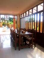 Hathai House Resort