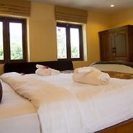 Hathai House Resort
