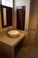 Hathai House Resort