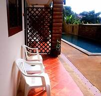 Hathai House Resort