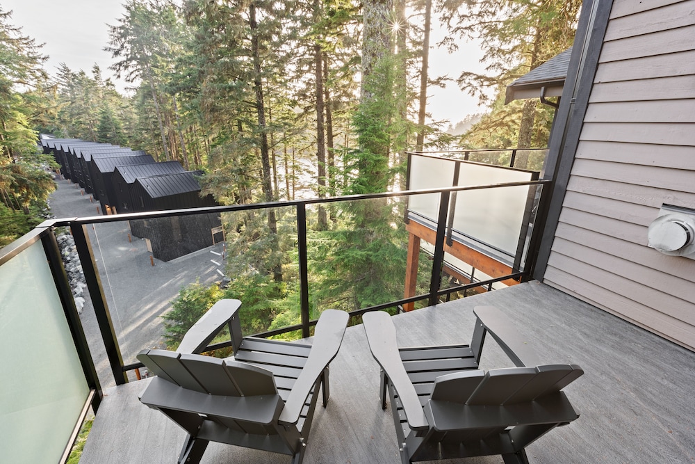 The Cabins at Terrace Beach