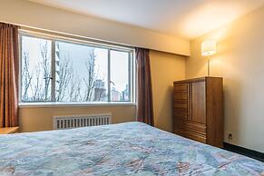 English Bay Hotel