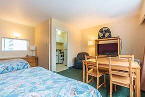 English Bay Hotel