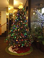 English Bay Hotel