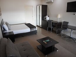 Injune Motor Inn