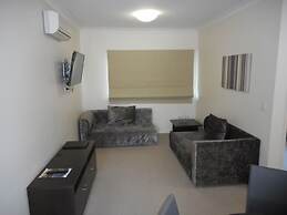 Injune Motor Inn
