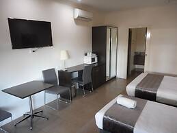 Injune Motor Inn