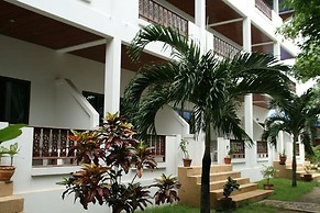 Marina Beach Resort