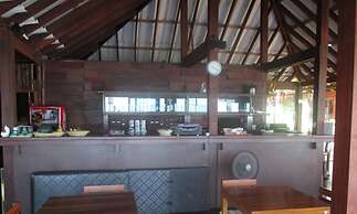 Lipa Bay Resort