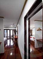 Lipa Bay Resort