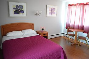 Lundy's Motel