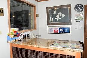 Lundy's Motel