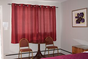 Lundy's Motel