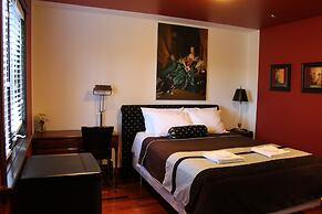 Westmount River Inn