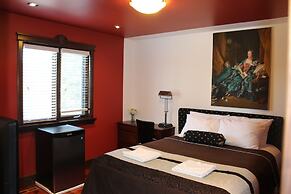 Westmount River Inn