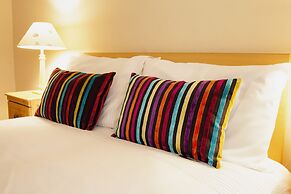 Broadlands Bed and breakfast