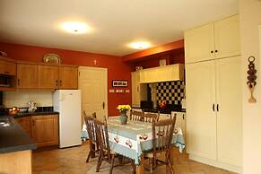 Brooklodge B&B