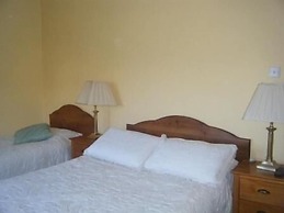 Brooklodge B&B