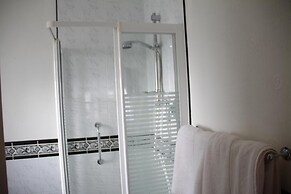 Brooklodge B&B