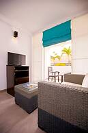 St. Lachlan Hotel & Suites