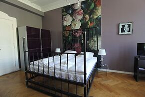 ArtHotel Connection