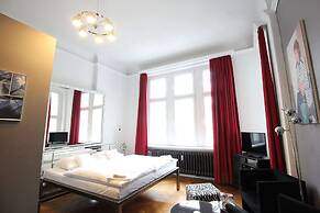 ArtHotel Connection