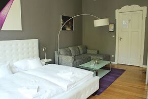 ArtHotel Connection