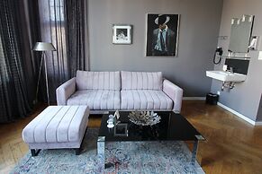 ArtHotel Connection