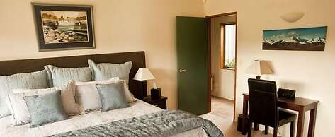 Whakaipo Lodge