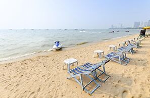 Jomtien Boathouse