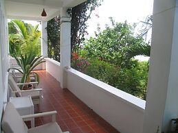 Green Roof Inn