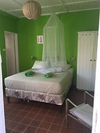 Green Roof Inn