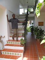 Green Roof Inn