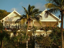 Green Roof Inn