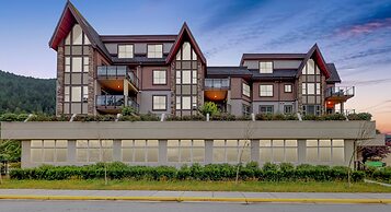 Harrison Lake View Suites
