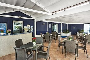 Ticho's Greenblu Hotel