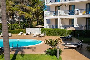Ticho's Greenblu Hotel