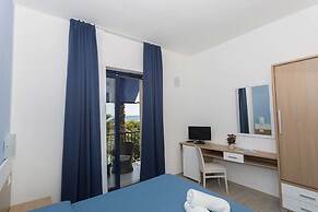 Ticho's Greenblu Hotel